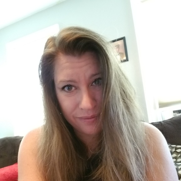 Meet your Posher, Mylinda - Picture 1 of 1